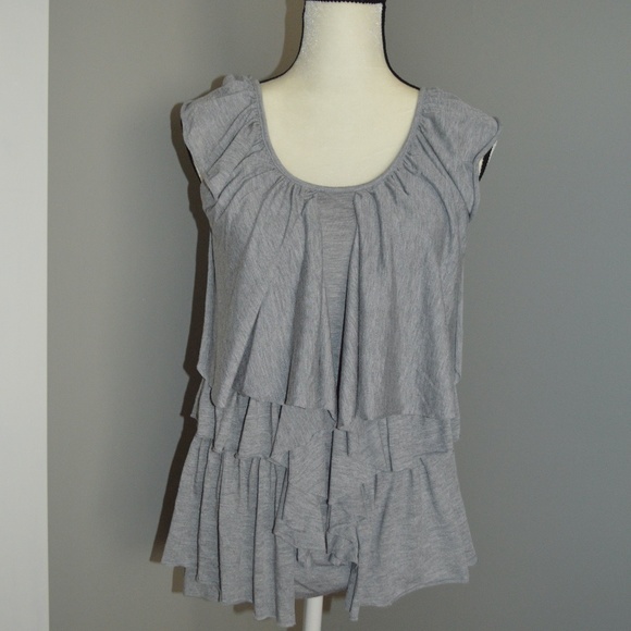 Buffalo Grey Ruffle/Pretty Top - Picture 2 of 16